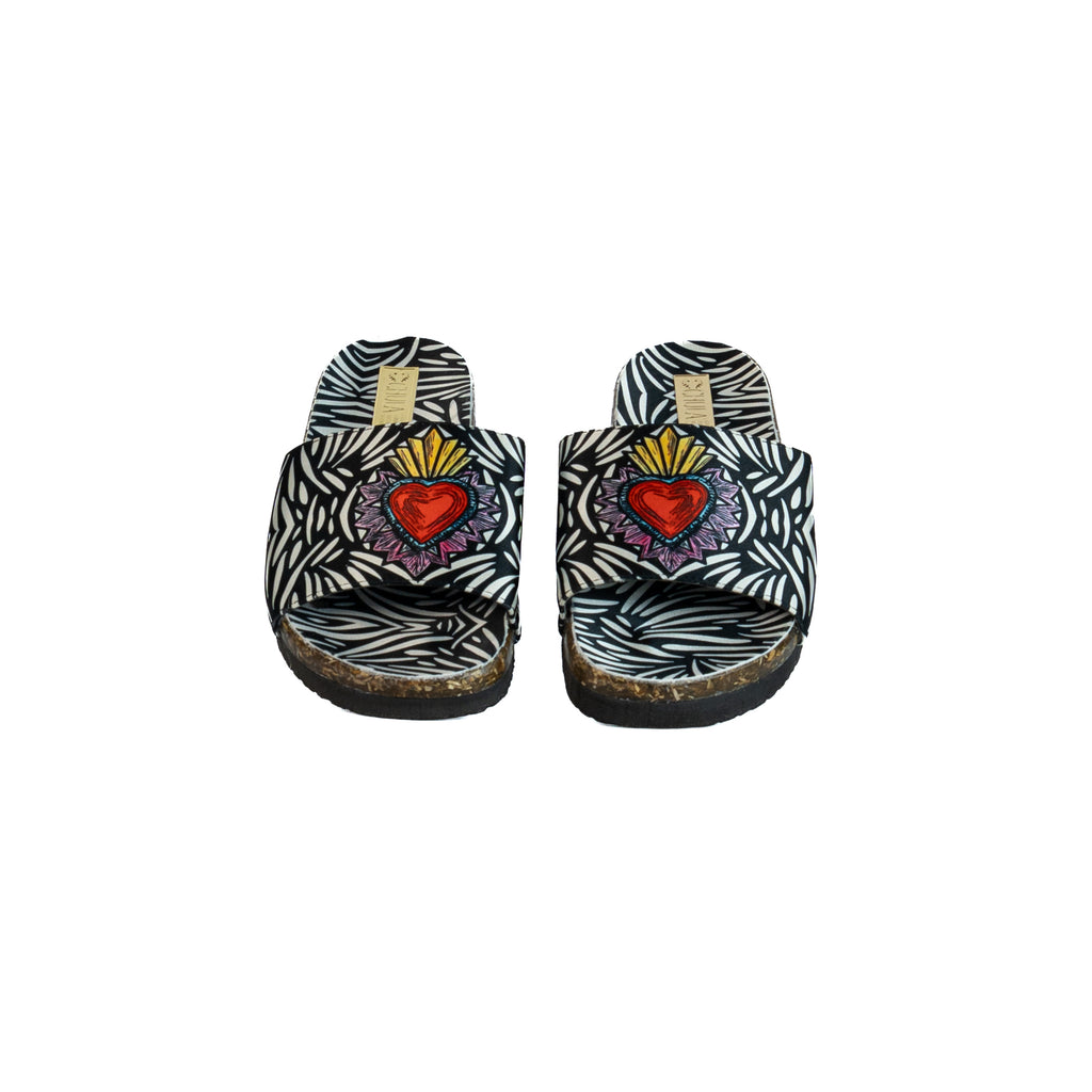 Sandalia Comfy Flat - Corazón Zebra